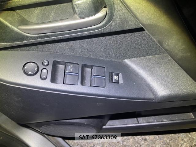 Mazda AXELA 2009-08 8366842-16