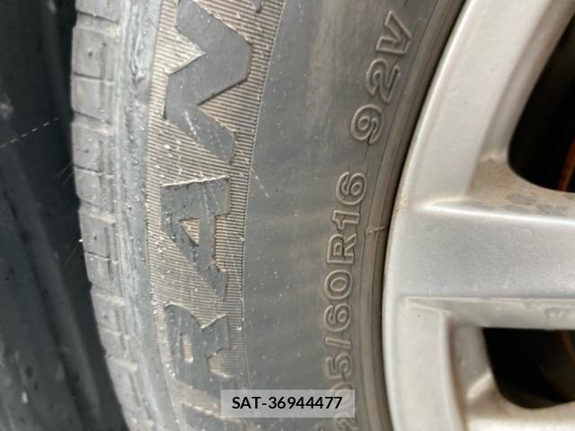 Mazda AXELA 2017-01 8366840-13