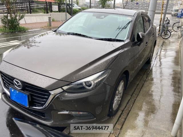 Mazda AXELA 2017-01 8366840-3