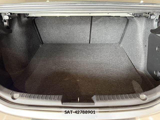 Mazda AXELA 2016-07 8366841-10