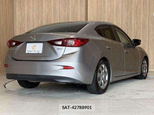 Mazda AXELA 2016-07 8366841-18