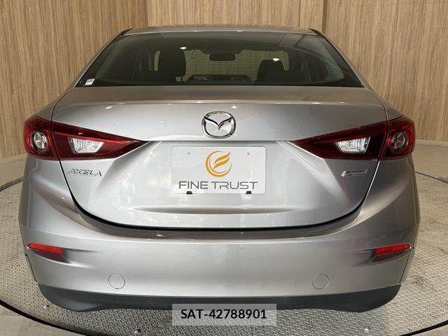 Mazda AXELA 2016-07 8366841-19