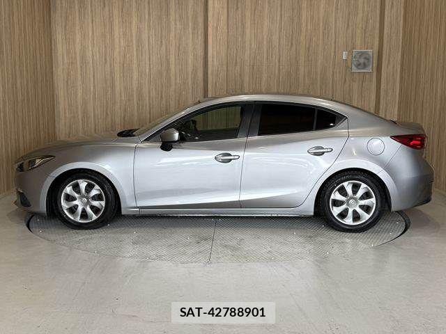 Mazda AXELA 2016-07 8366841-21
