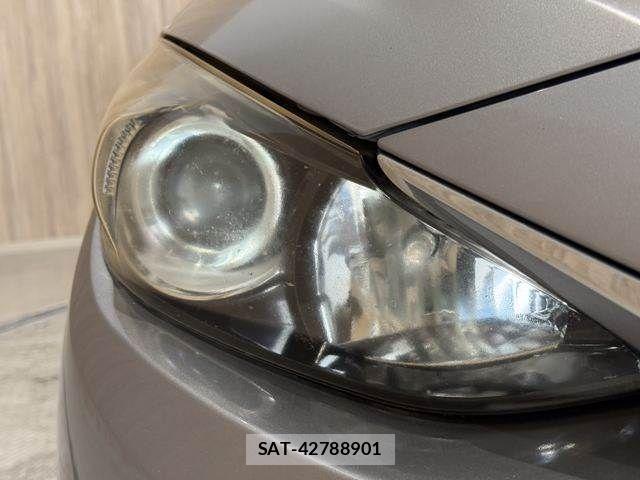Mazda AXELA 2016-07 8366841-24