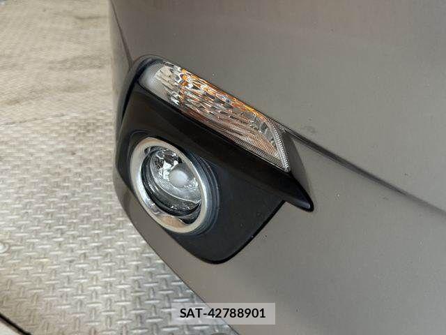 Mazda AXELA 2016-07 8366841-25