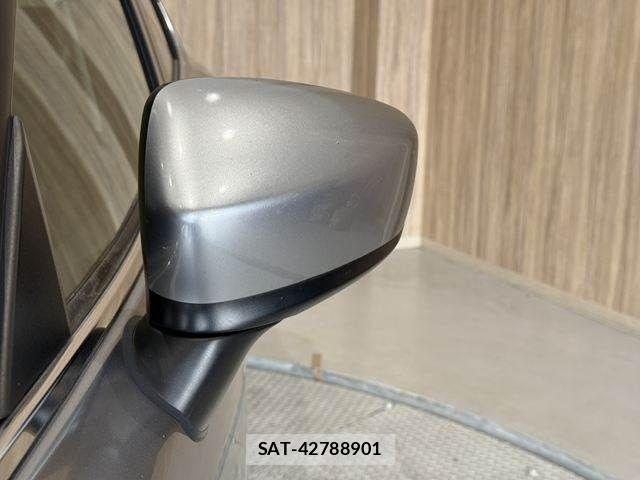 Mazda AXELA 2016-07 8366841-26