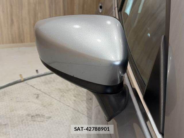 Mazda AXELA 2016-07 8366841-27