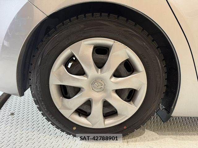 Mazda AXELA 2016-07 8366841-29