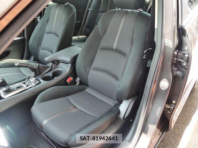 Mazda AXELA 2018-10 8413416-13
