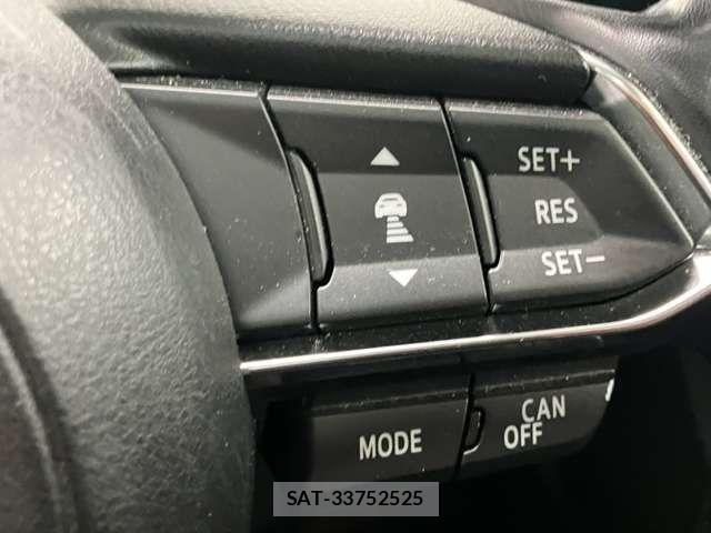 Mazda AXELA 2016-08 8525640-6
