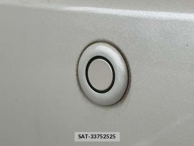 Mazda AXELA 2016-08 8525640-7