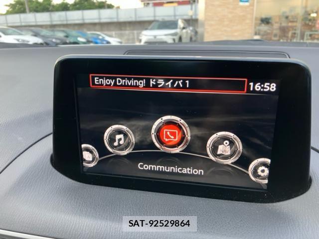 Mazda AXELA 2017-11 8525637-10