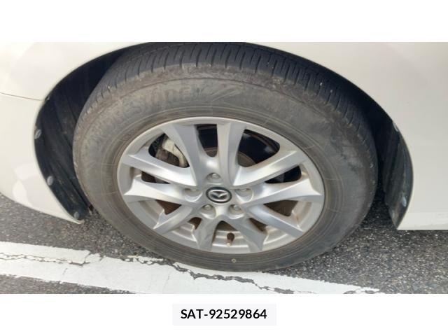 Mazda AXELA 2017-11 8525637-20