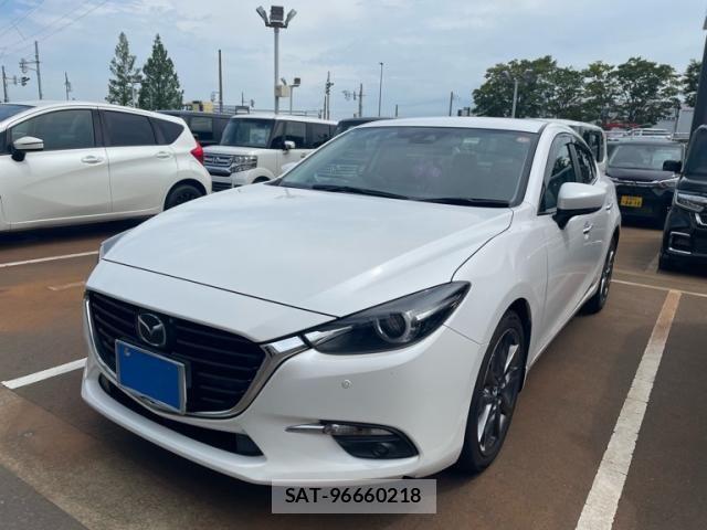 Mazda AXELA 2017-10 8525639-0