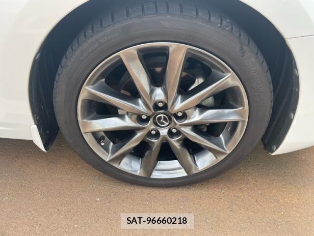 Mazda AXELA 2017-10 8525639-4