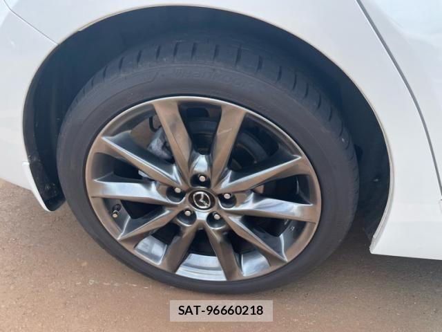Mazda AXELA 2017-10 8525639-5