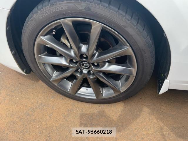 Mazda AXELA 2017-10 8525639-7
