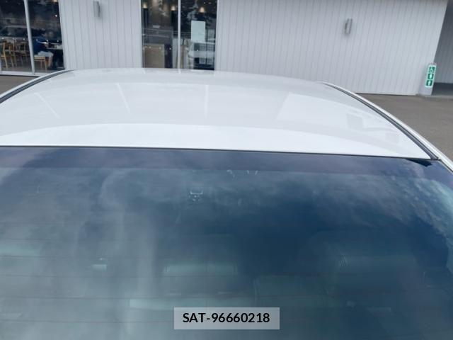 Mazda AXELA 2017-10 8525639-8
