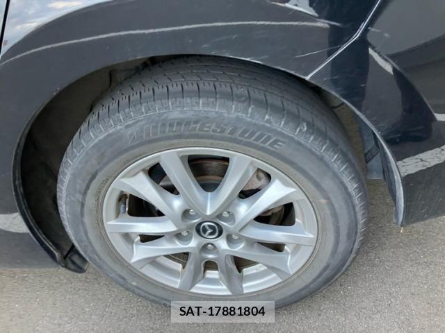 Mazda AXELA 2017-10 8562540-11