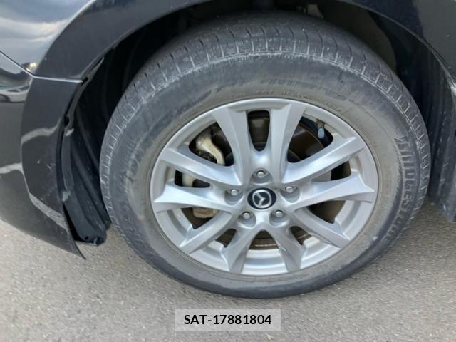 Mazda AXELA 2017-10 8562540-12