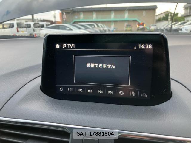 Mazda AXELA 2017-10 8562540-27
