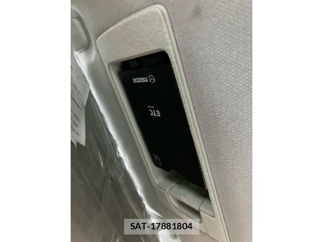 Mazda AXELA 2017-10 8562540-28
