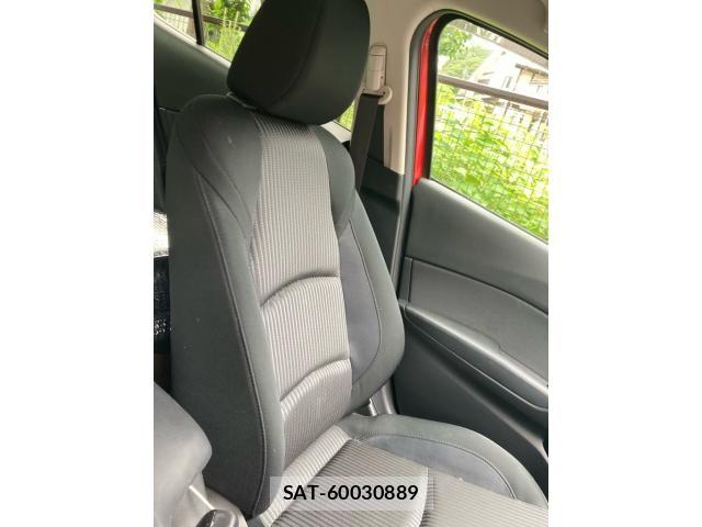 Mazda AXELA 2016-02 8562538-12
