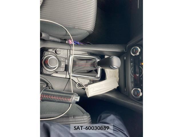 Mazda AXELA 2016-02 8562538-13