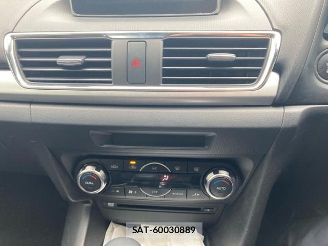 Mazda AXELA 2016-02 8562538-14