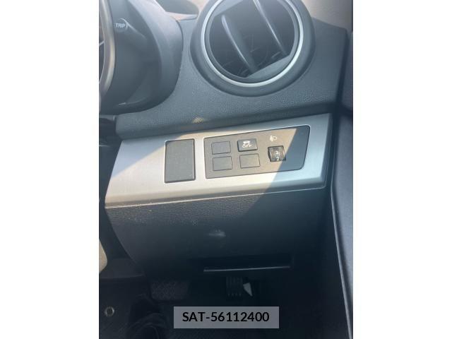 Mazda AXELA 2012-03 8562542-16