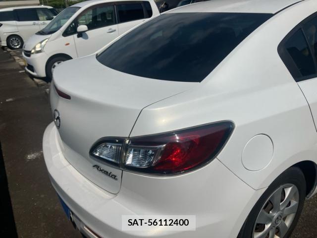 Mazda AXELA 2012-03 8562542-3