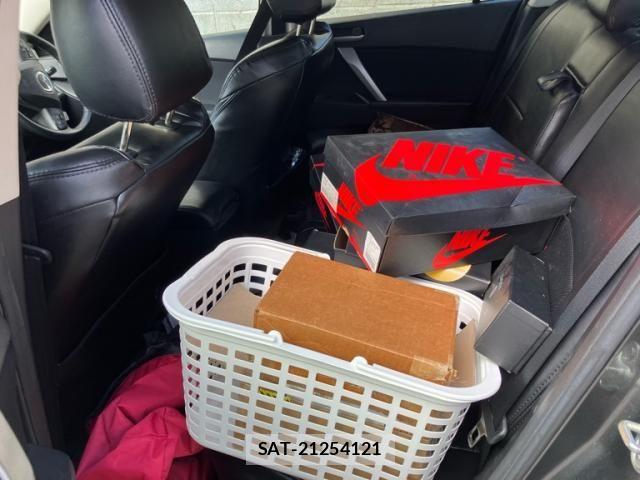 Mazda AXELA 2011-05 8660066-11
