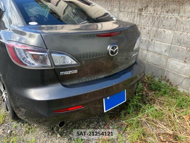 Mazda AXELA 2011-05 8660066-1