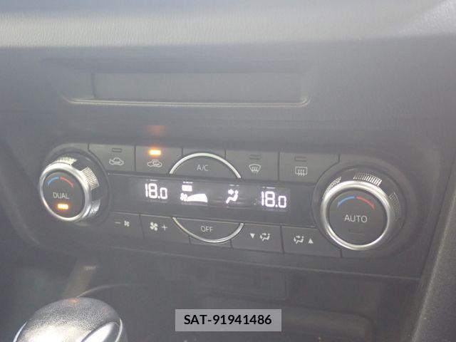 Mazda AXELA 2017-02 8660063-14
