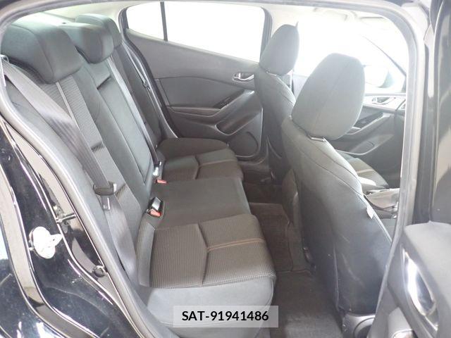 Mazda AXELA 2017-02 8660063-22