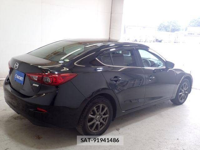Mazda AXELA 2017-02 8660063-7