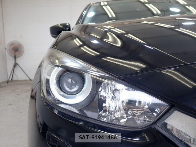 Mazda AXELA 2017-02 8660063-8