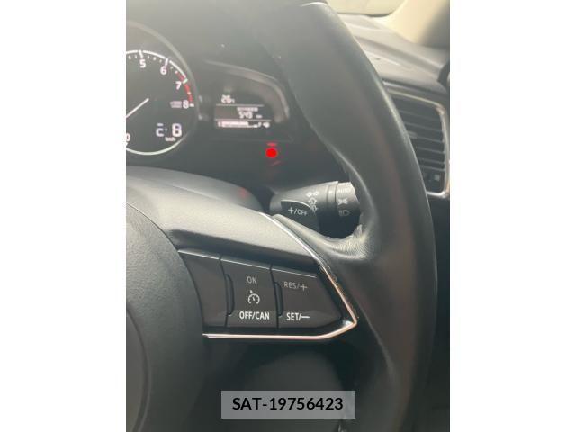 Mazda AXELA 2016-10 8796557-13