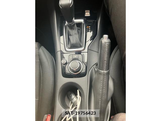 Mazda AXELA 2016-10 8796557-19