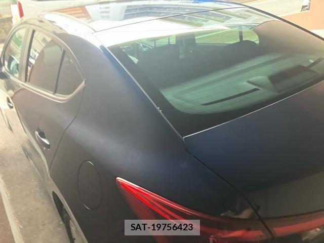 Mazda AXELA 2016-10 8796557-3