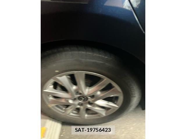 Mazda AXELA 2016-10 8796557-5
