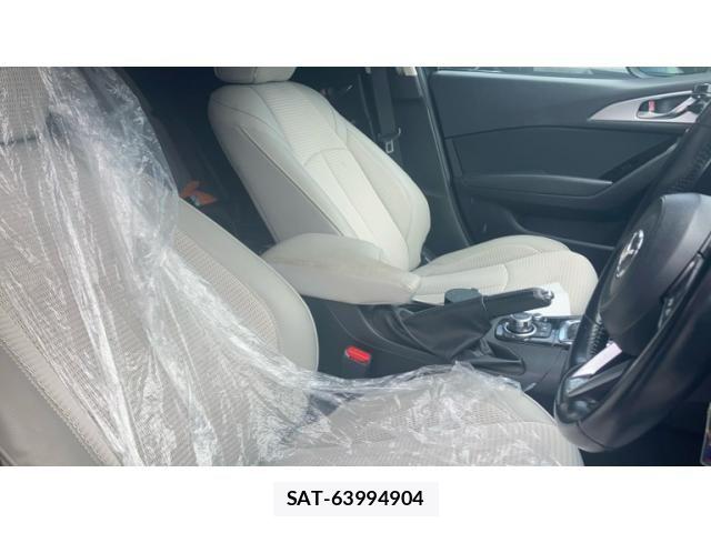 Mazda AXELA 2018-05 8830109-15