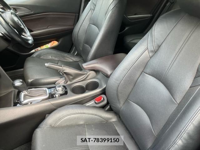 Mazda AXELA 2017-09 8849690-12