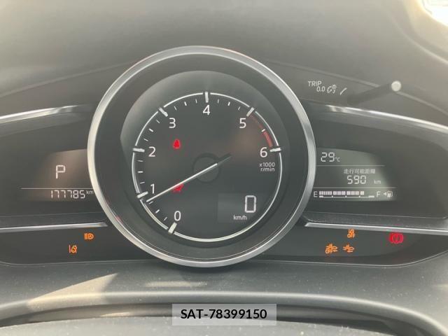 Mazda AXELA 2017-09 8849690-20