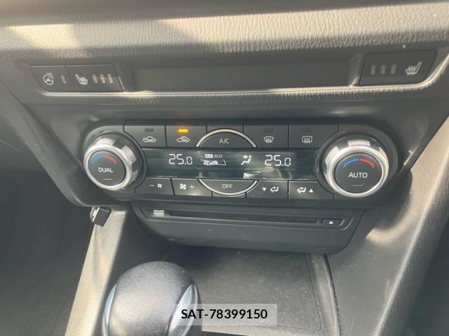 Mazda AXELA 2017-09 8849690-25