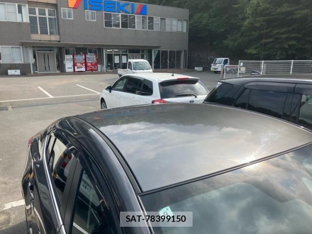 Mazda AXELA 2017-09 8849690-5