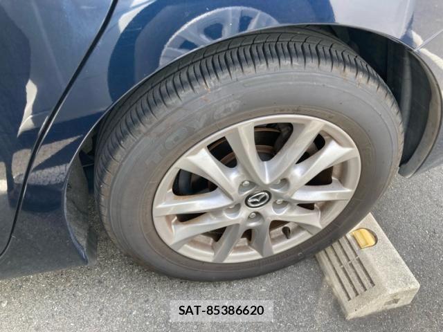 Mazda AXELA 2016-10 8880630-9