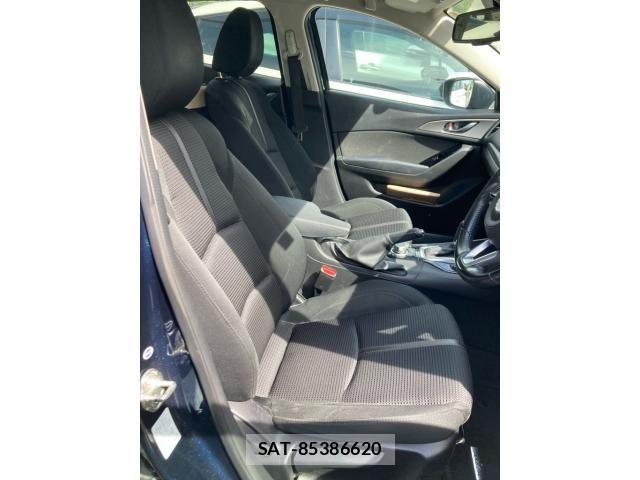 Mazda AXELA 2016-10 8880630-12