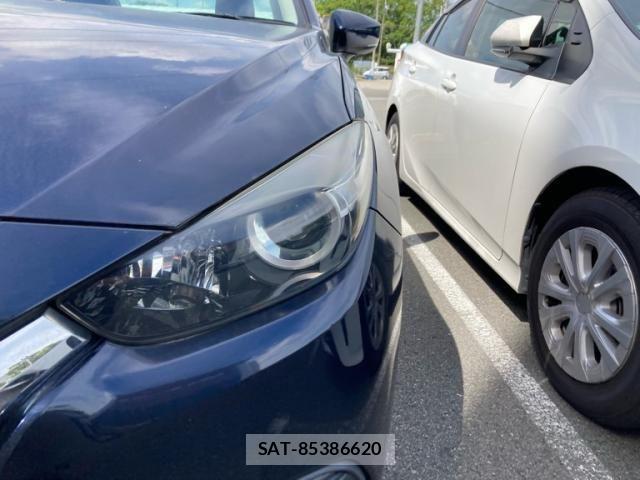 Mazda AXELA 2016-10 8880630-6