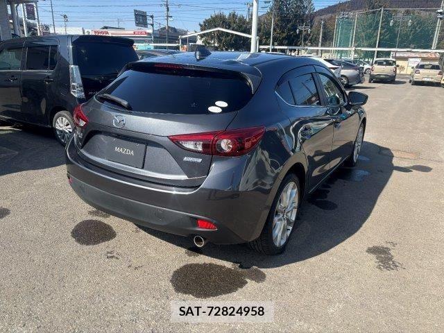 Mazda AXELA SPORT 2016-03 4755278-2
